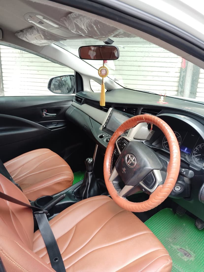 innova Crysta 2019 3