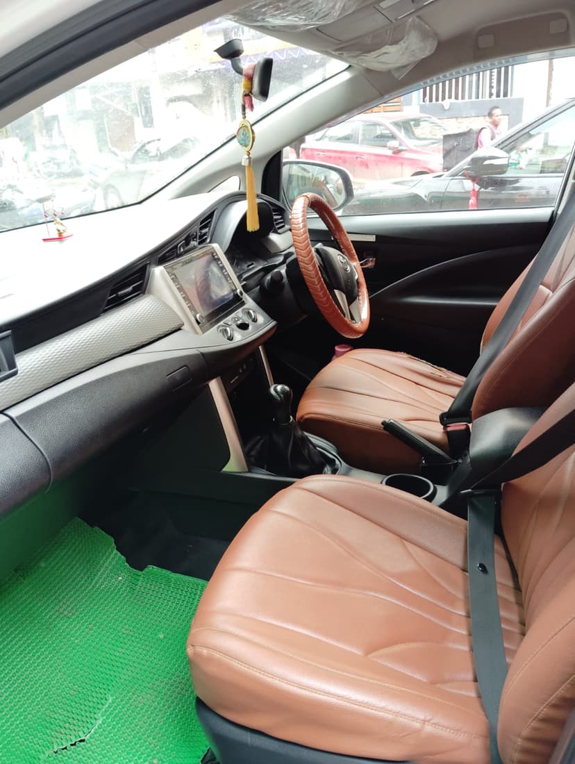 innova Crysta 2019 2